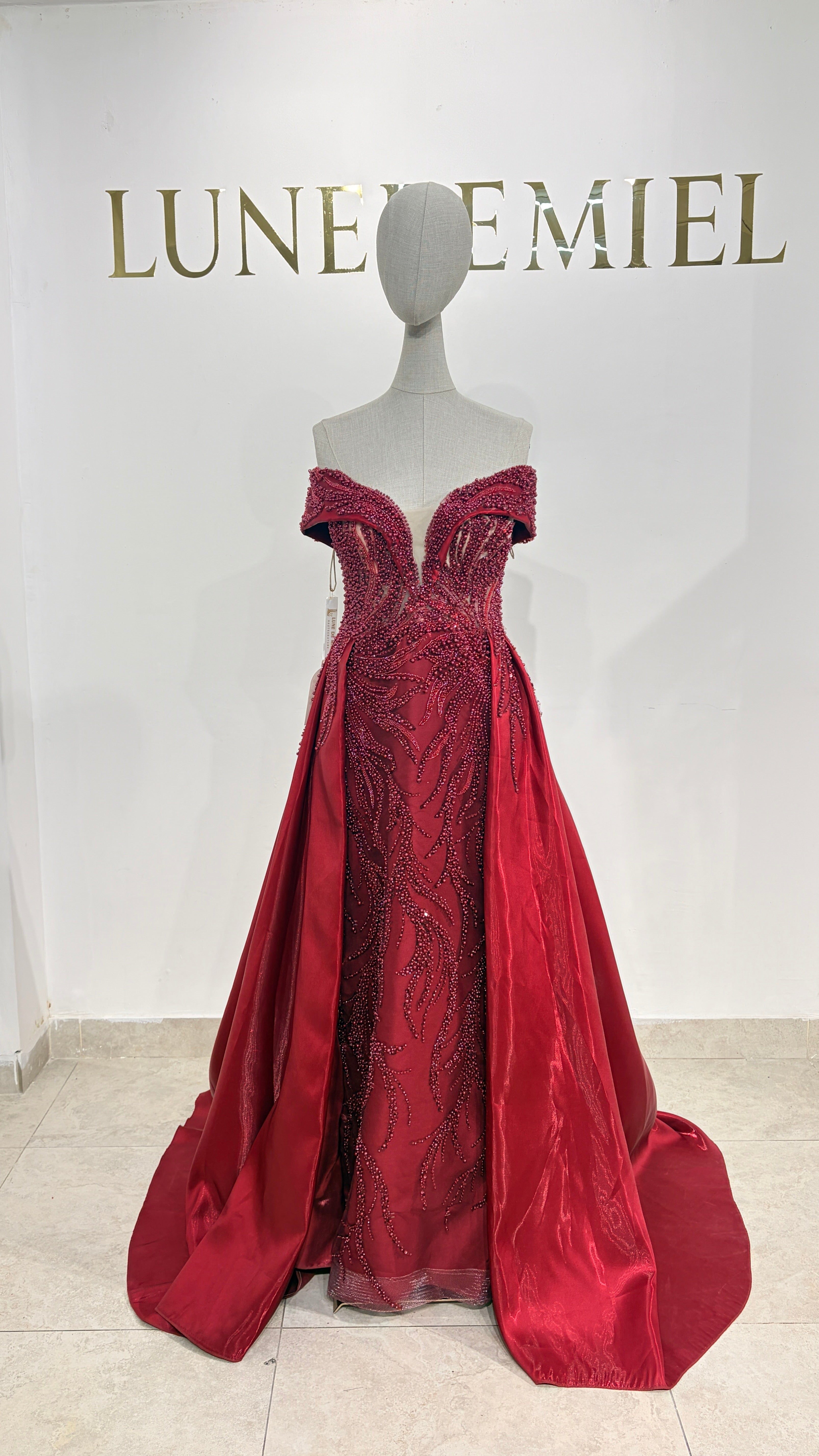 Robe de soirée bordeaux