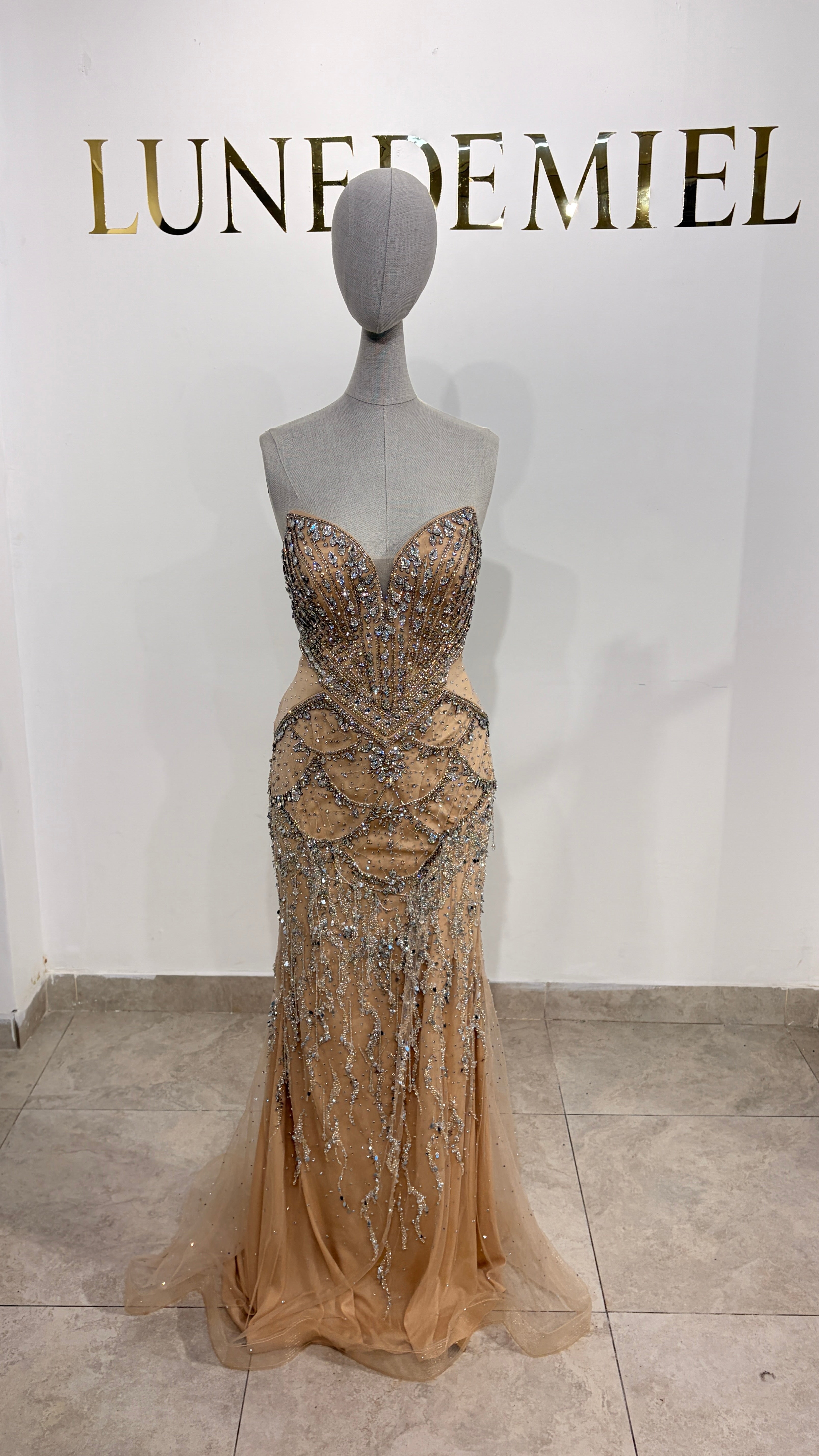 Robe de soirée dorée